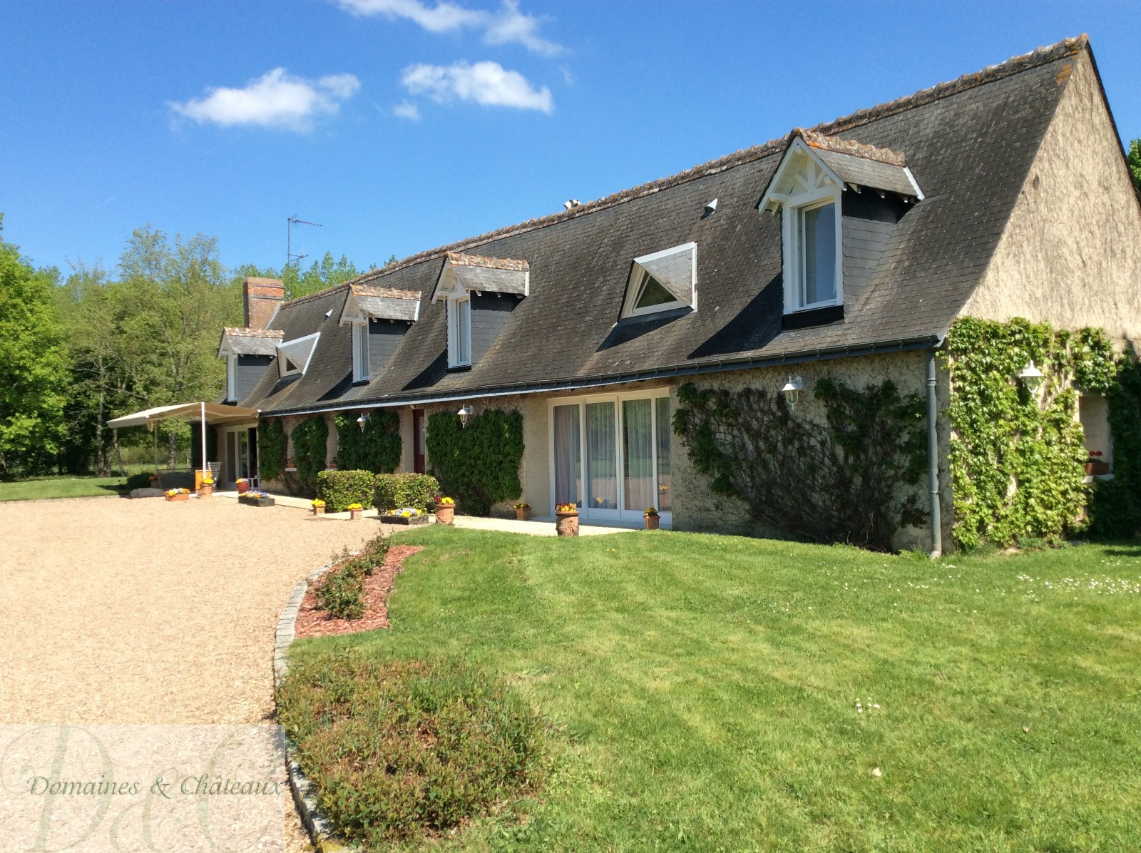 vente Exceptionnelle propriété à la campagne, 10mn de Tours, 6 hectares